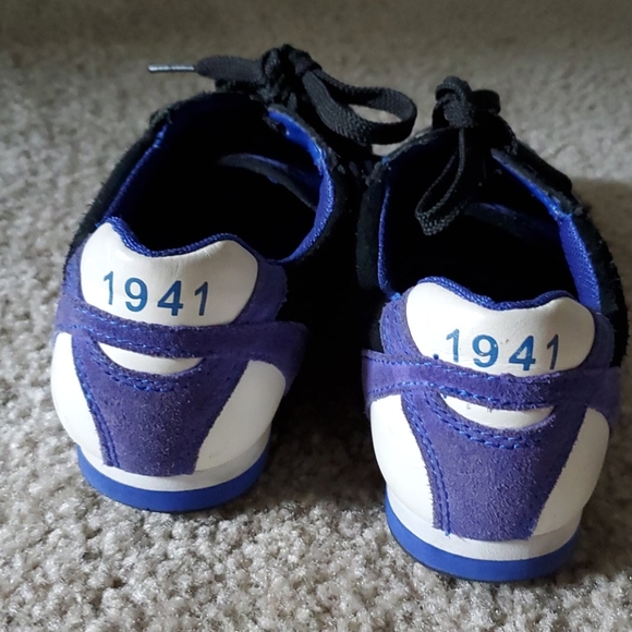 Coach Rhoda Sneaker - Picture 2 of 5